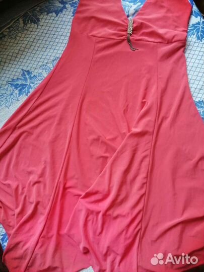 Коралловое платье
