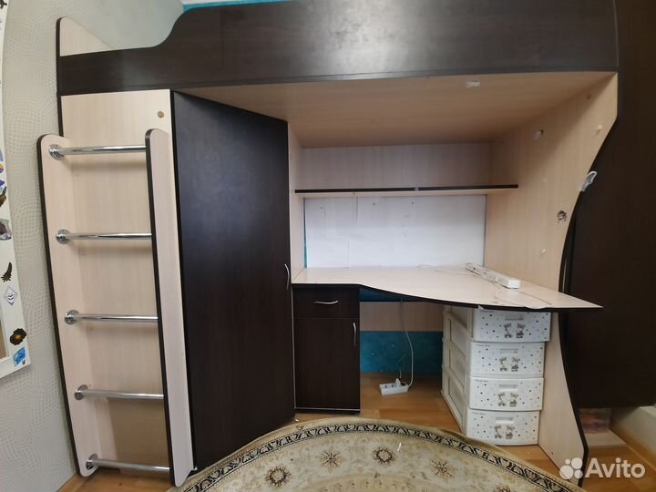 Детский школьный уголок