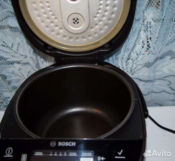 Мультиварка Bosch MUC22B42RU