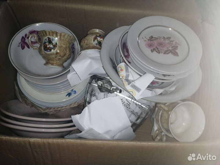 Тарелки стаканы