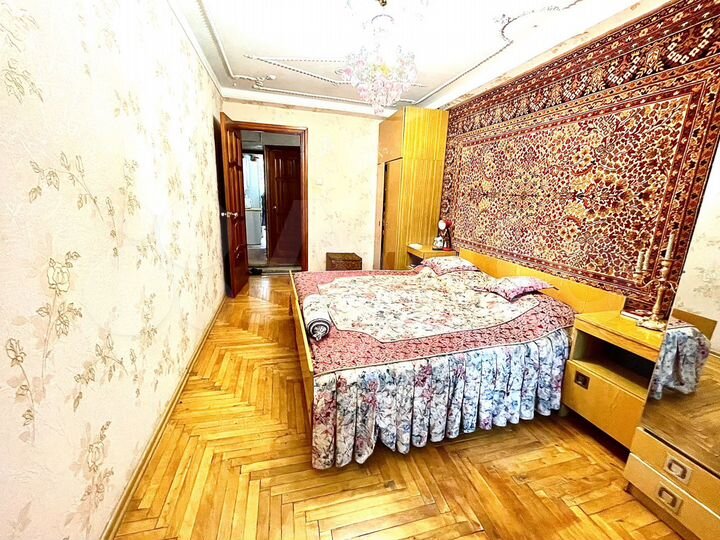 2-к. квартира, 52 м², 1/5 эт.