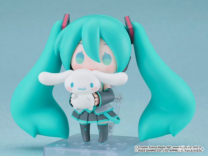 Nendoroid Hatsune Miku x Cinnamoroll