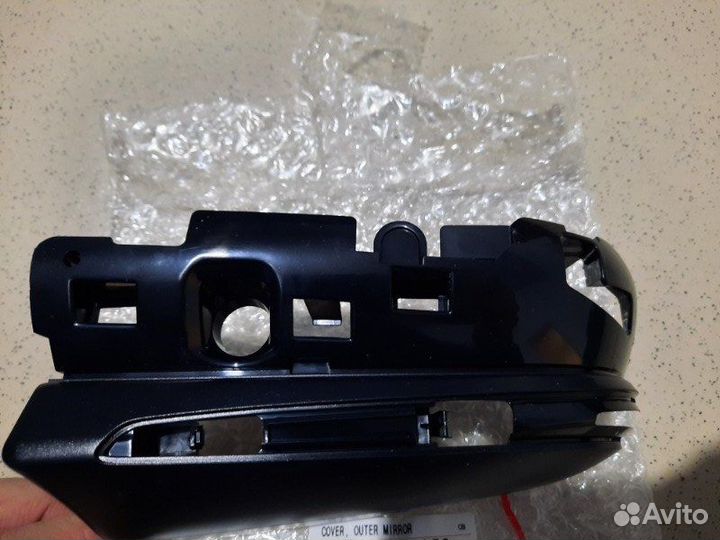 Крышка зеркала заднего вида левая Toyota Camry V70