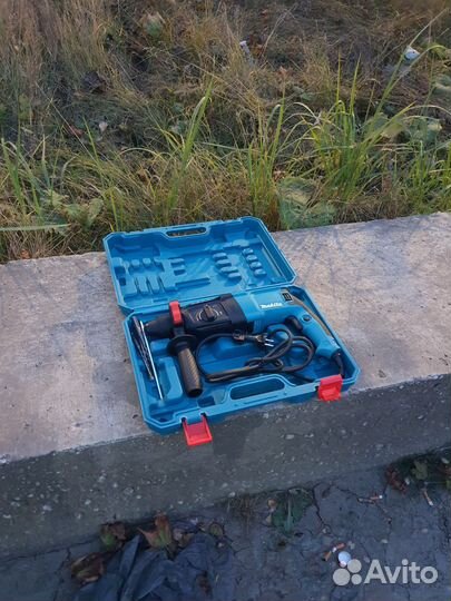 Перфоратор makita