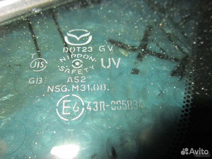 Форточка передняя левая Mazda Cx7