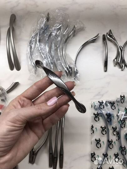 Мебельные ручки