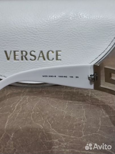 Солнцезащитные очки женские versace