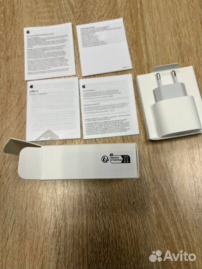 Сетевое зарядное устройство apple iPhone 20w