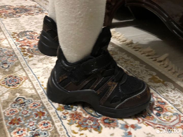 Кроссовки для деток