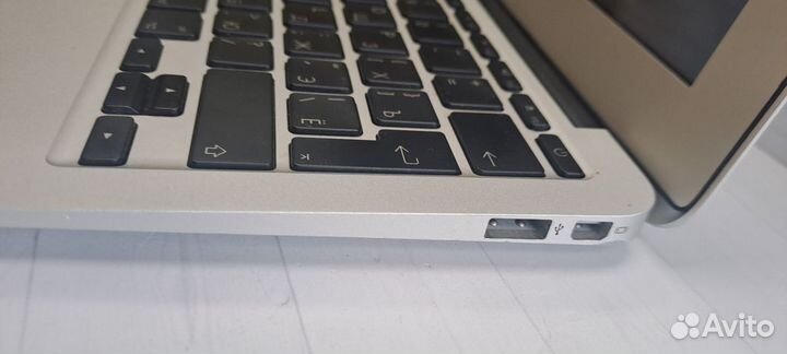 Apple MacBook Air (2010)