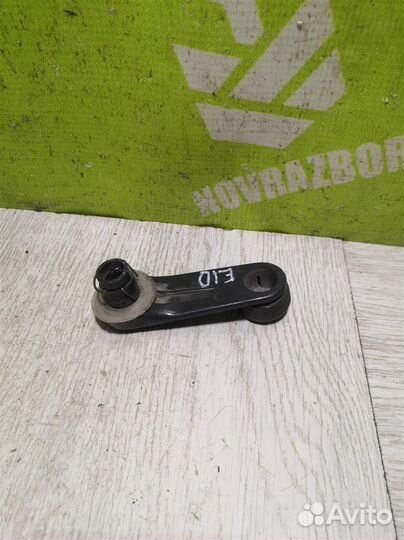 Ручка стеклоподъемника Тойота Королла Е100