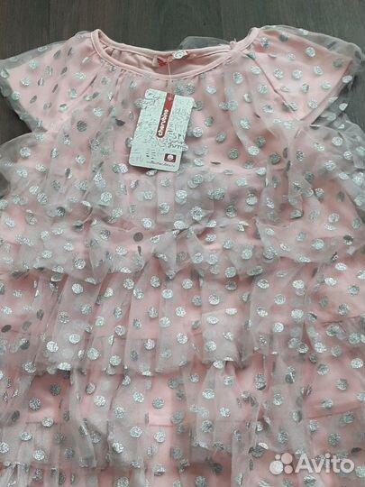 Продам платье для девочки рост 122