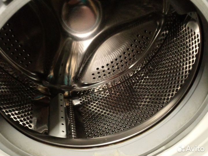 В рабочем состоянии Стиральная машина