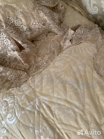 Покрывало Blumarine на 2 х спальную кровать