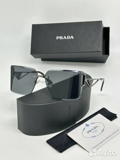 Prada очки