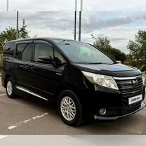 Toyota Noah 1.8 CVT, 2014, 148 000 км, с пробегом, цена 1 800 000 руб.