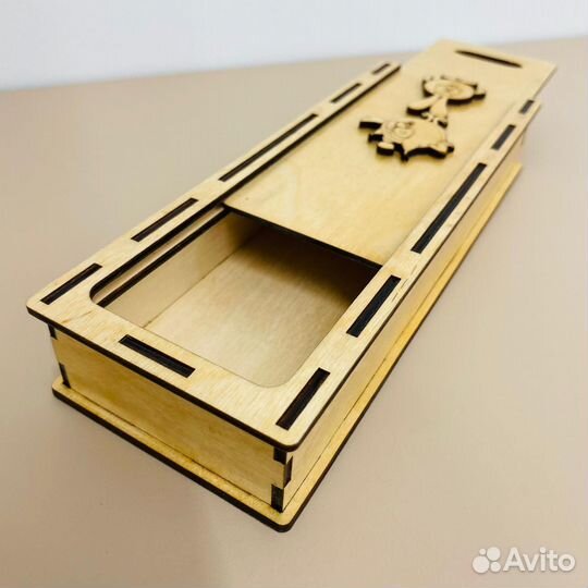 Шкатулки, копилки из дерева под заказ