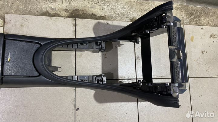 Центральная консоль Mercedes Benz W219