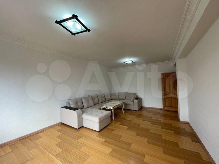 3-к. квартира, 104,3 м², 11/12 эт.