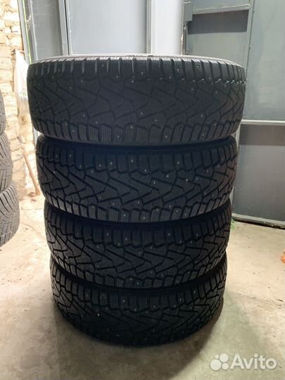 Pirelli Ice Zero 235/65 R18 110T