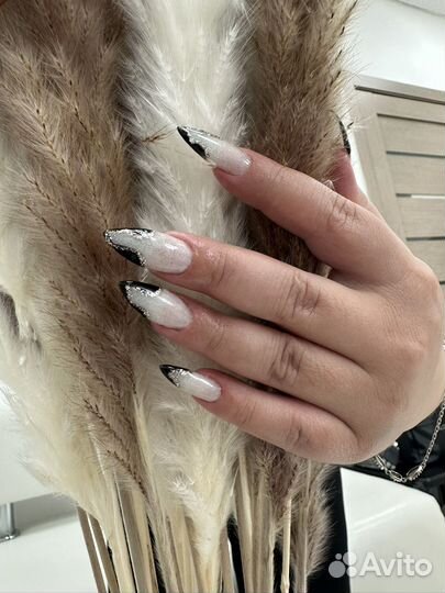 Маникюр,наращивание ногтей