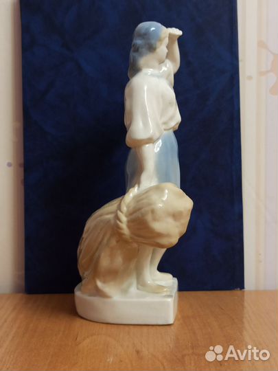 Колхозница со снопом Жница Фарфор