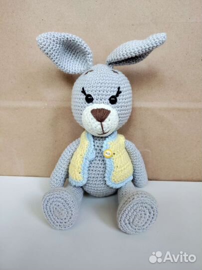 Мягкая игрушка Заяц (амигуруми) ручной работы