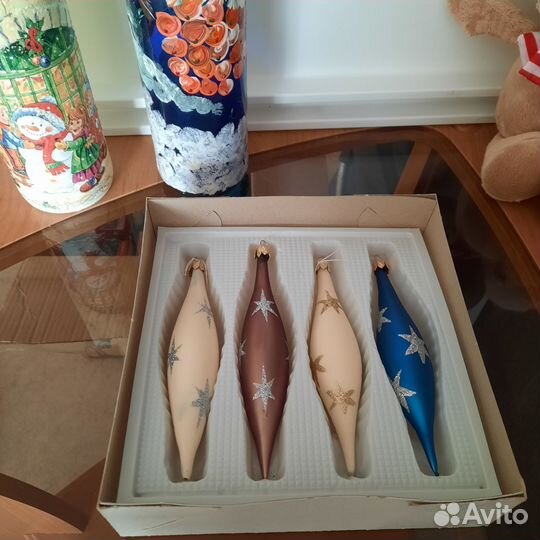 Новогодние елочные игрушки