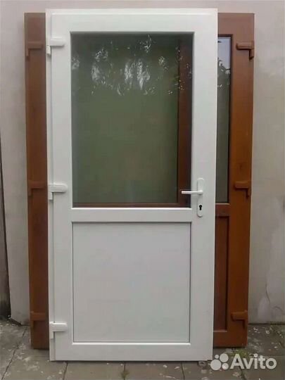 Двери пластиковые