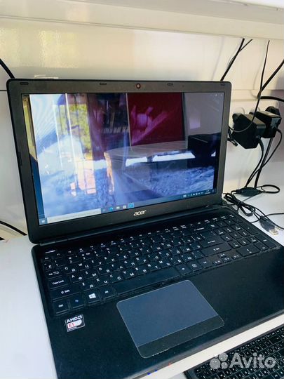 Ноут E1-2500 SSD256 4RAM Acer к4