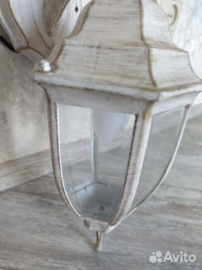 Светильник уличный настенный