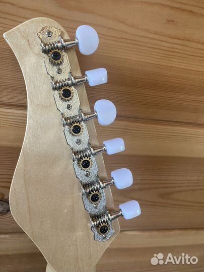 Электрогитара Caraya E100BK