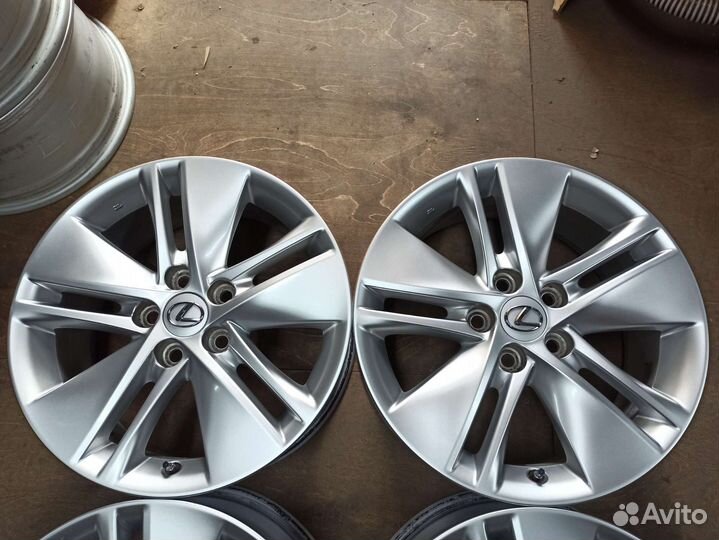 Диски 17 5х114,3 ET39 оригинал Тойота из Японии