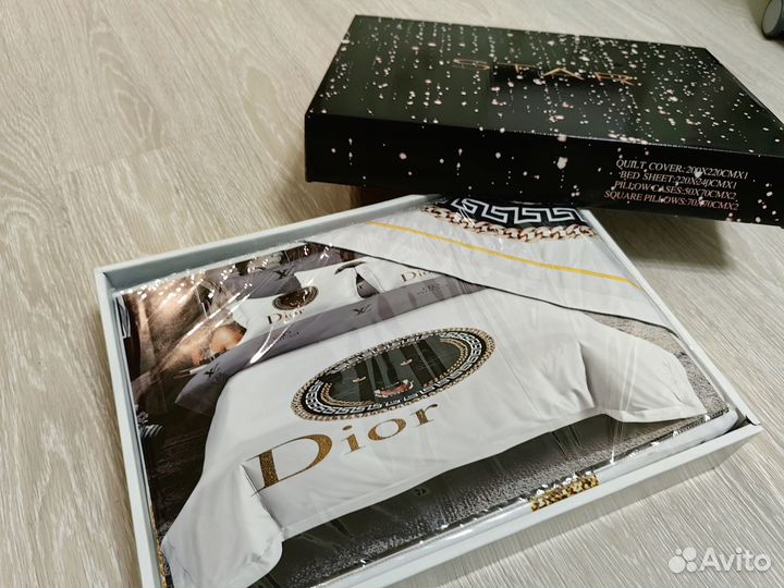 Брендовое постельное белье в подарочной упаковке