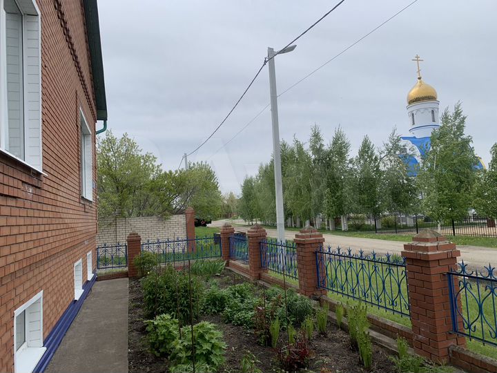 Коттедж 376,4 м² на участке 15 сот.