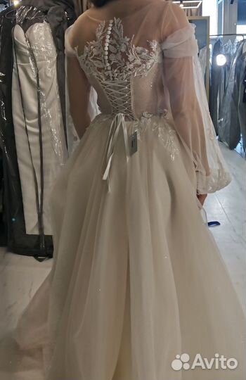 Свадебное платье 52 размер новое