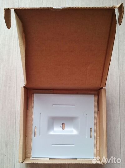 Подставки настенные (2 шт.)