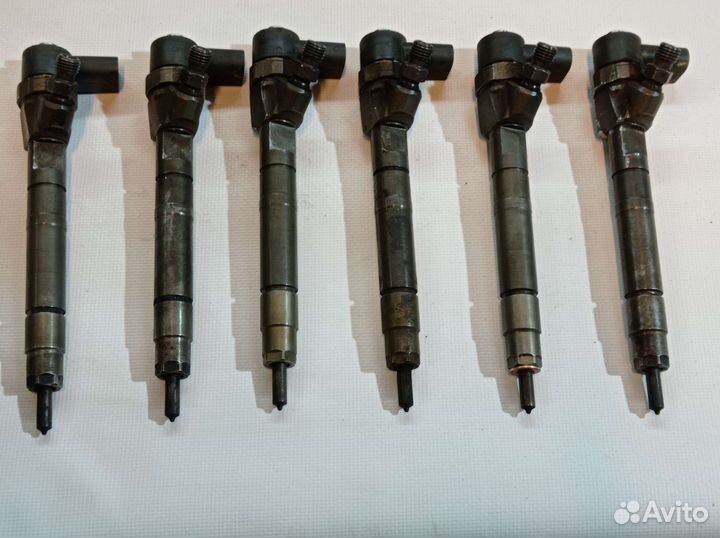 A6130700887 топливная форсунка 2.2 2.7 3.2 CDI