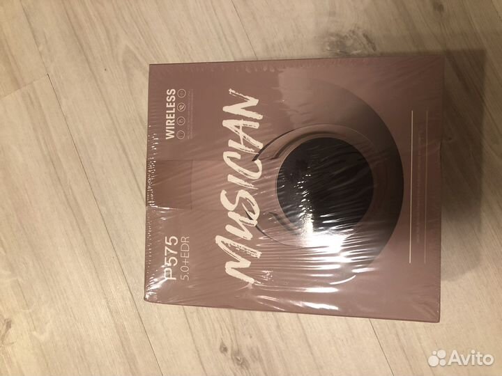 Наушники новые