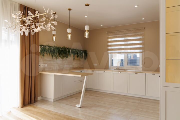 Дом 180 м² на участке 6 сот.