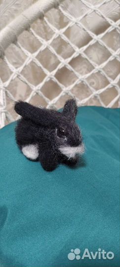 Игрушки из шерсти ручной работы. Кролик. Подарок