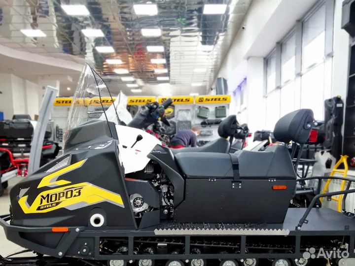 Снегоход Stels Мороз 600L CVTech витрина