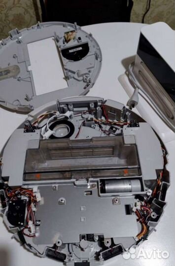 Запчасти для робота пылесоса