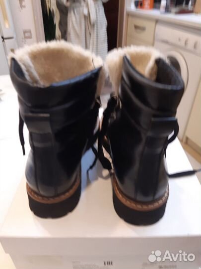 Ботинки осенние женские 37 размер постельки 23.5см