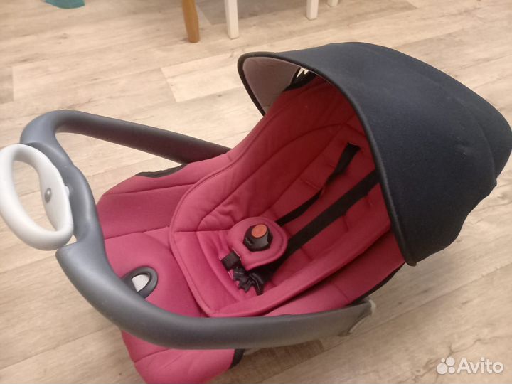Автомобильное кресло Roan для новорождённых