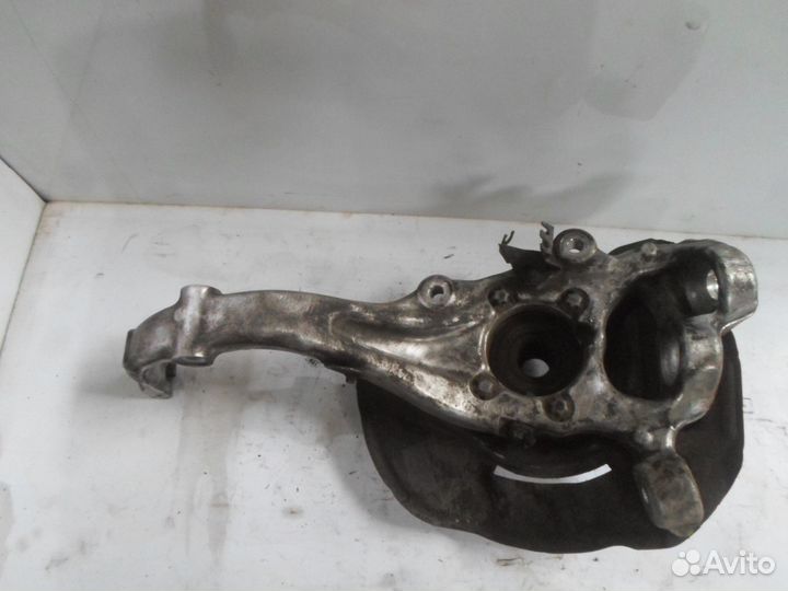 Цапфа/кулак поворотный передний правый Mercedes-Be