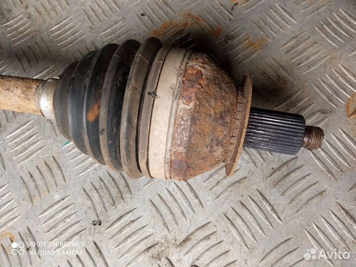 Привод левый Volkswagen Polo седан