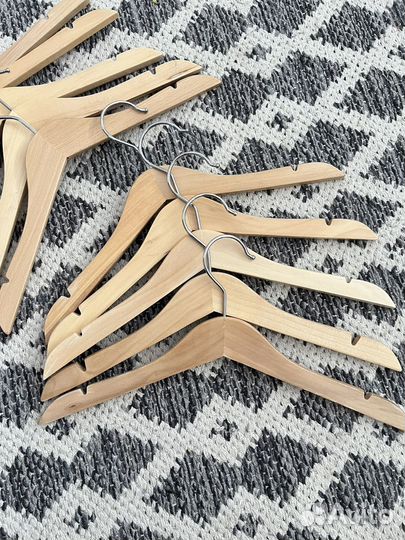 Вешалка для одежды детская