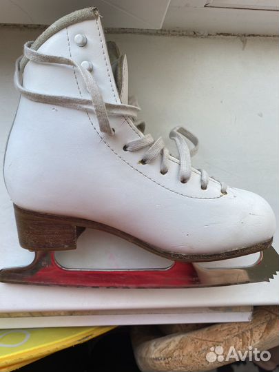 Фигурные коньки graf ace