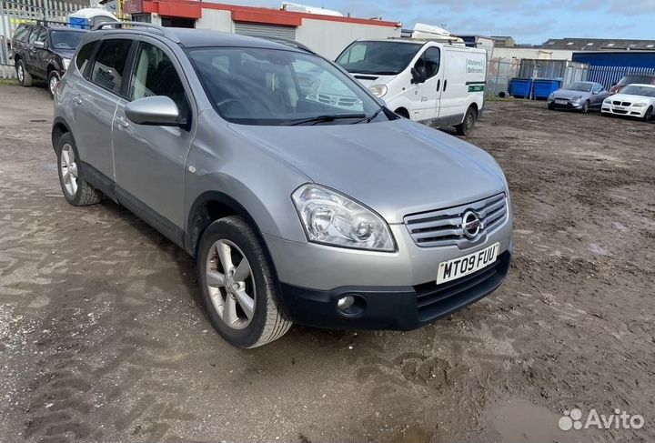 В разборе Nissan Qashqai+2 2008-2010